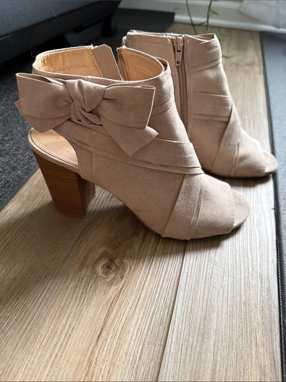 Women's Lauren Conrad Bow-Accent Open-Toe Ankle Booties - Nude